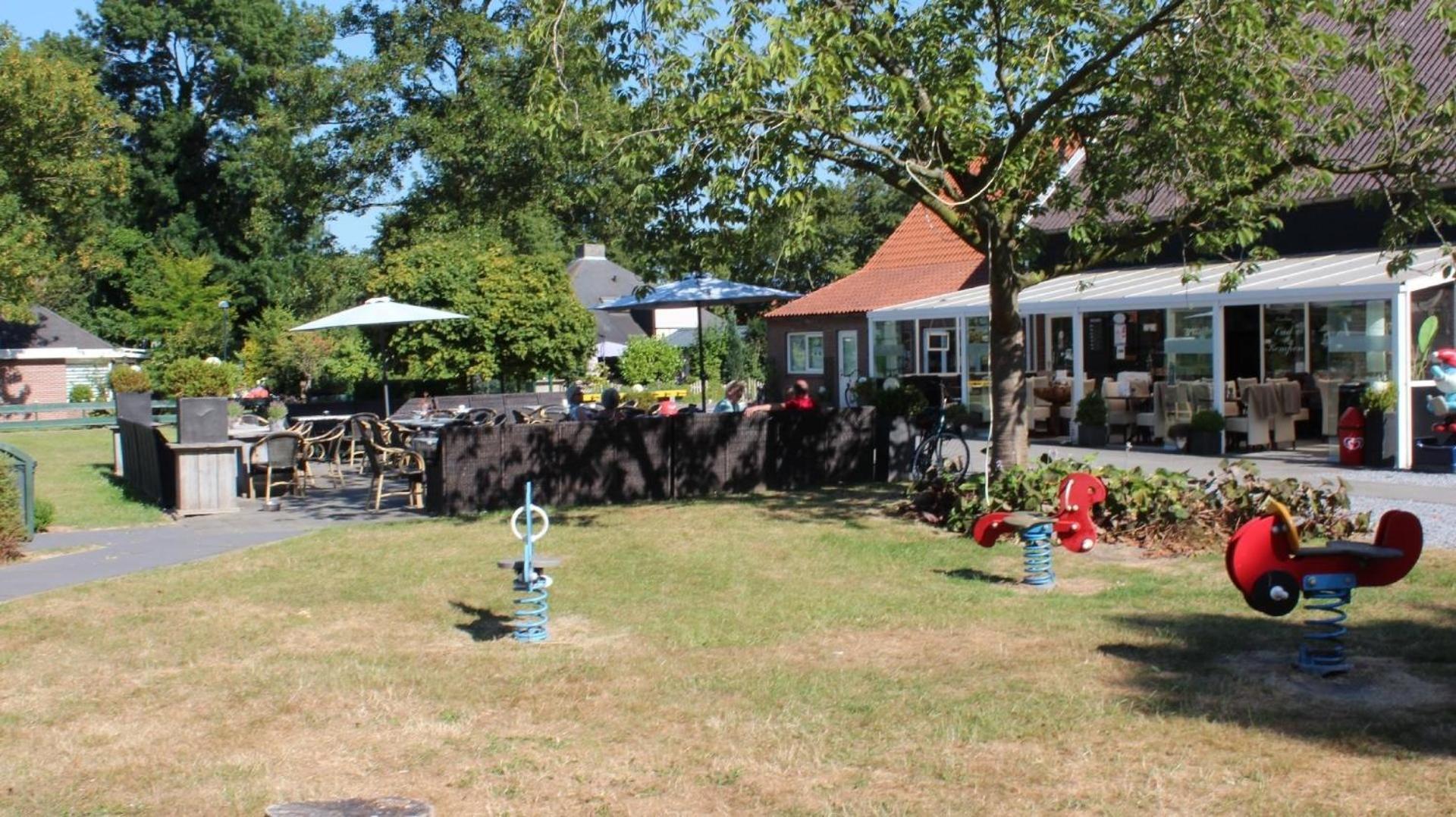 Vakantiehuis In Mit Terrasse *