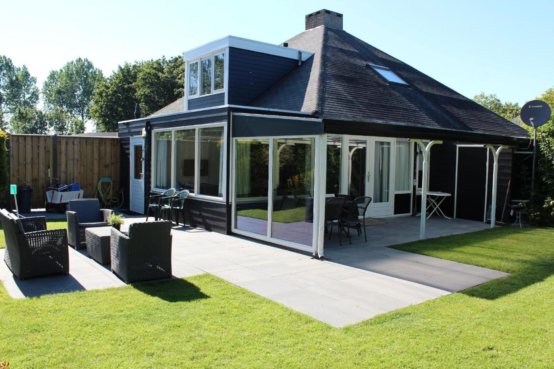 In Mit Terrasse Vakantiehuis Stavenisse